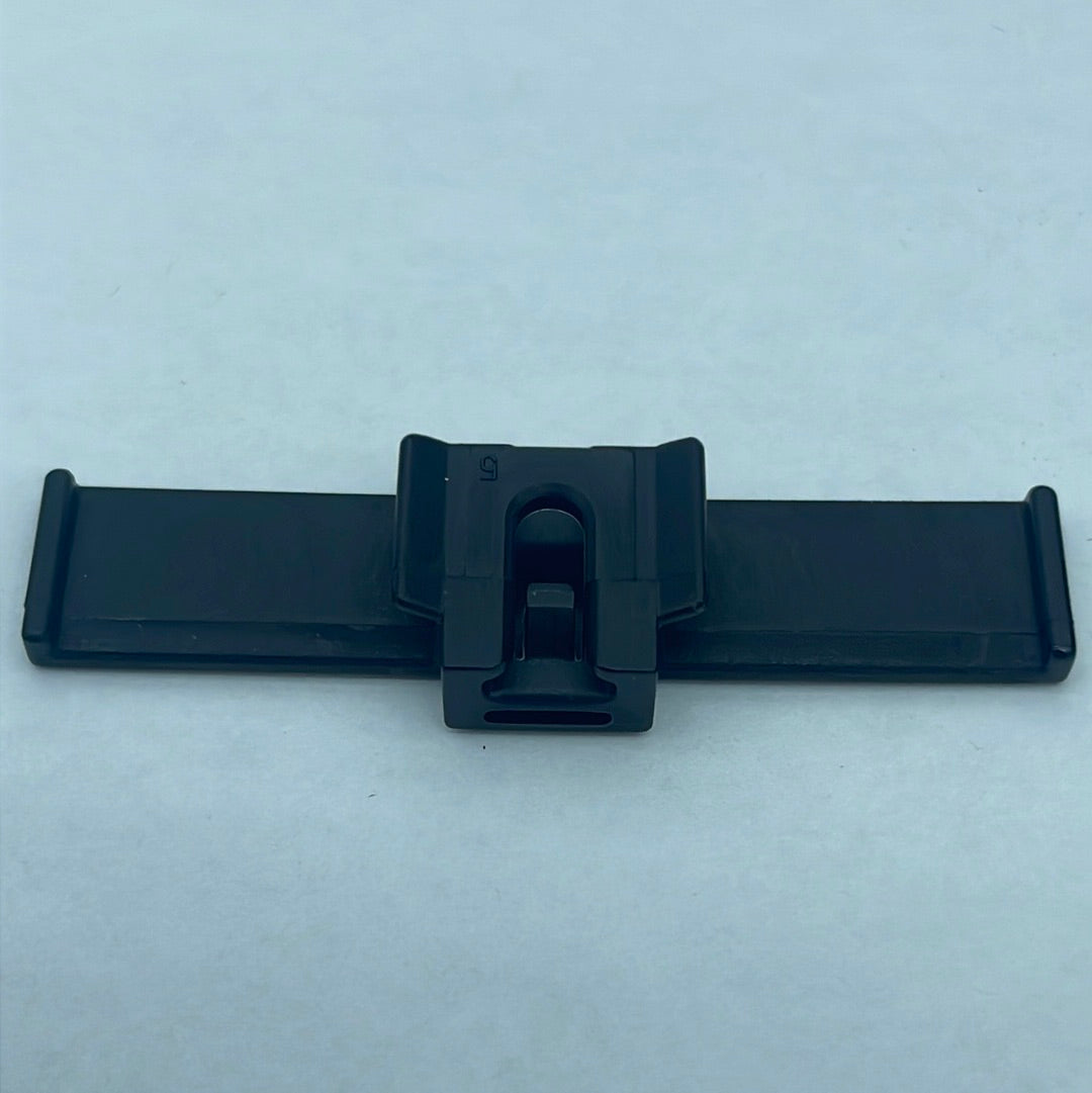 #10136 Main wiring harness Connector retainer stud Plastic Genuine Harley-Davidson product Used on all Touring models from 1994-2005 Used on all Softail models from 2000-2006 Used on all XL models from 1994-2003 Obsolete-So once they are gone their GONE!