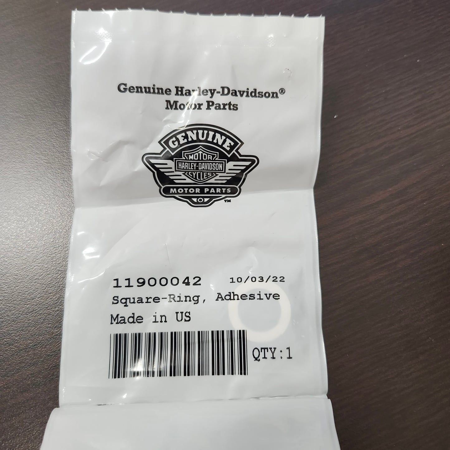 #11900042 Adhesive square ring
