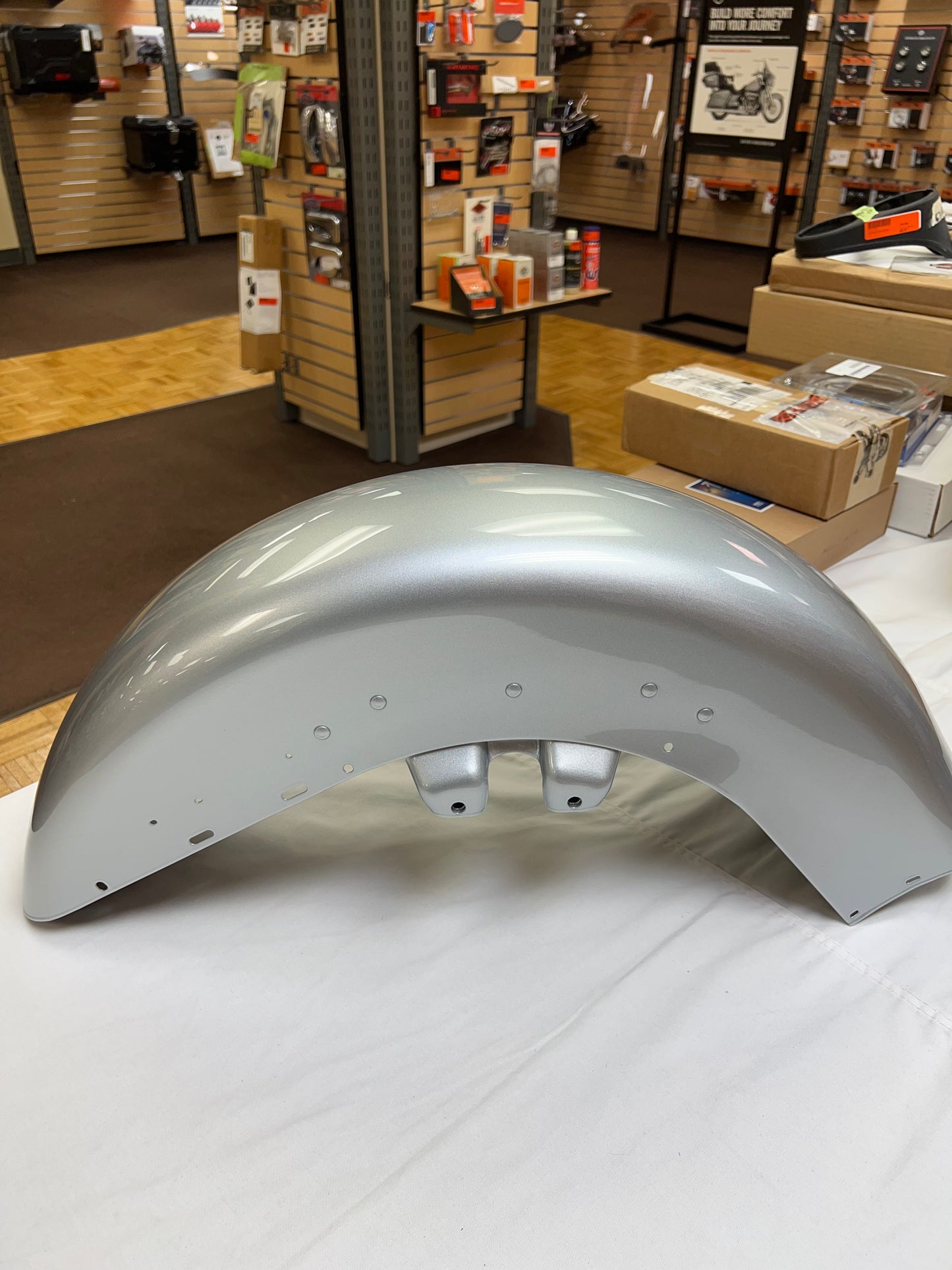 Brilliant Silver Front Fender Part#59093-04BHT, Stonewall Harley-Davidson