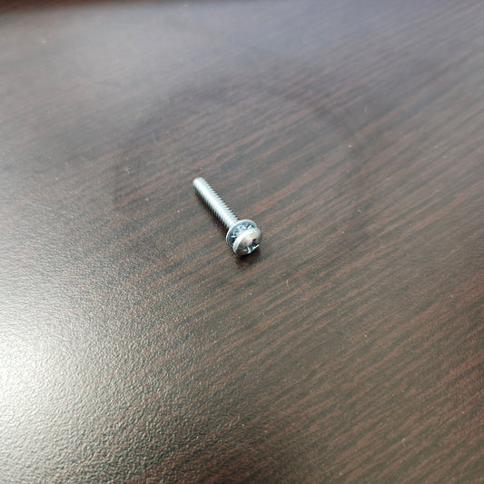 #2559 Hand control switch screw with washer

Genuine Harley-Davidson product

Size is 6-32 X 24