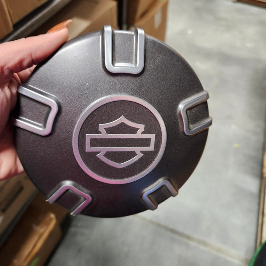 CVO TRIGLIDE stock rear wheel hubcap