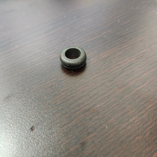 #11496 rubber grommet for speedometer

Fits 1998-2003 XL 1200C and XL883C

Genuine Harley-Davidson product

Obsolete part-no returns and no exchanges