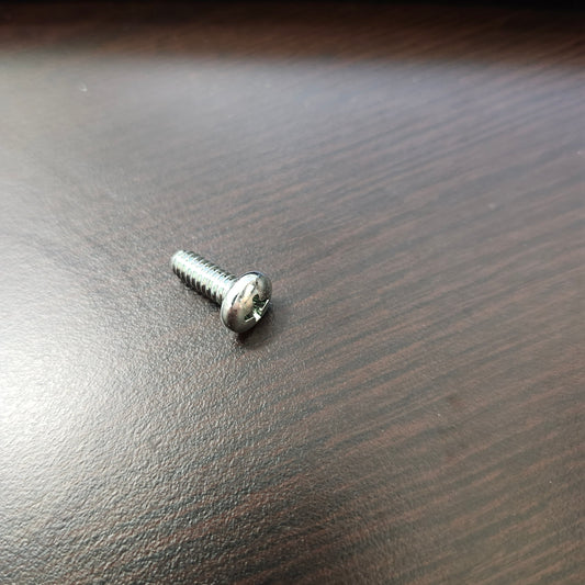 #2592 Multi-use screw 10X24-1/2

Used in multiple places on multiple models

Genuine Harley-Davidson products

Obsolete part-no returns and no exchanges.